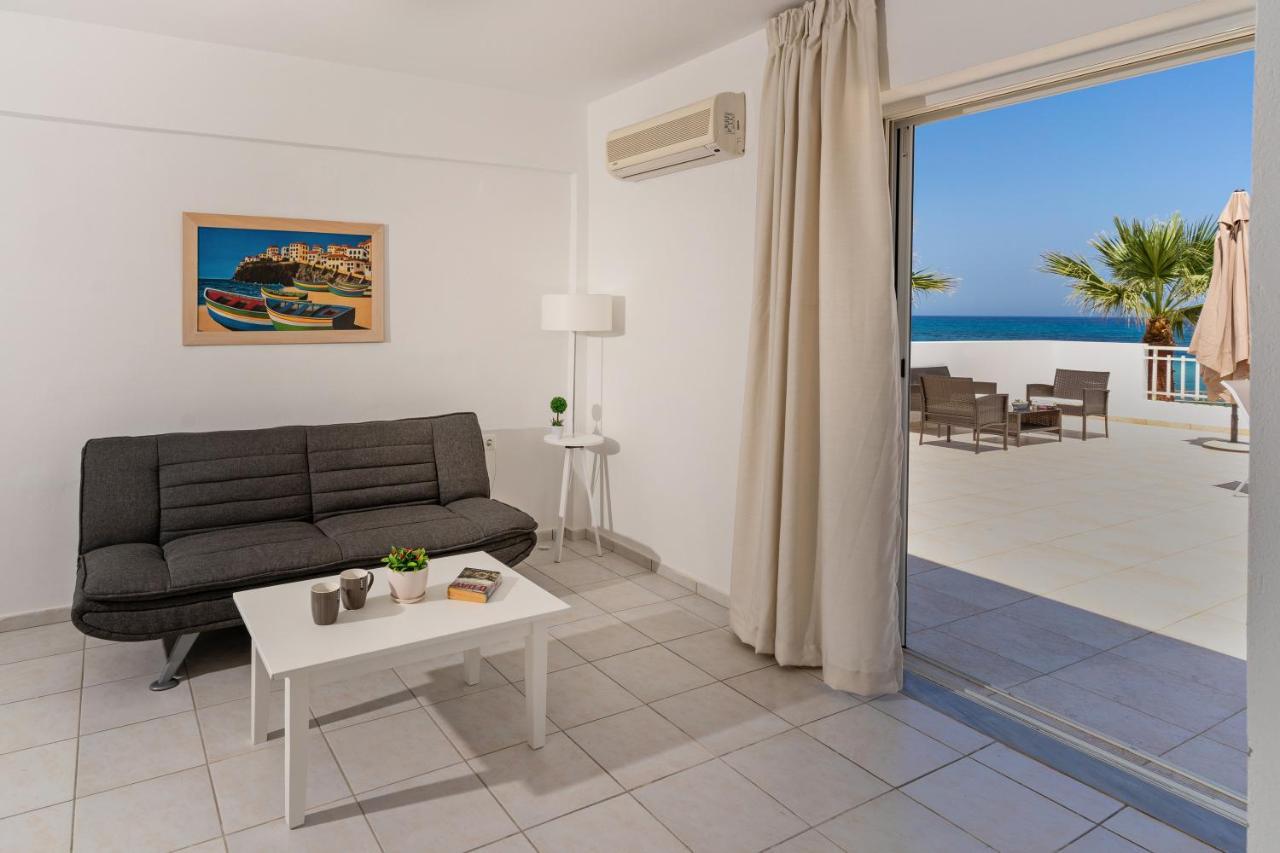 Azure Seaside Apts Magnisia ภายนอก รูปภาพ