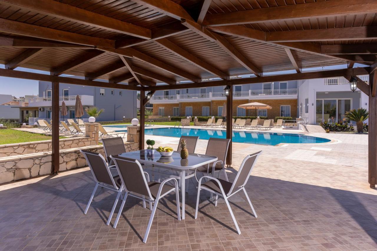 Azure Seaside Apts Magnisia ภายนอก รูปภาพ