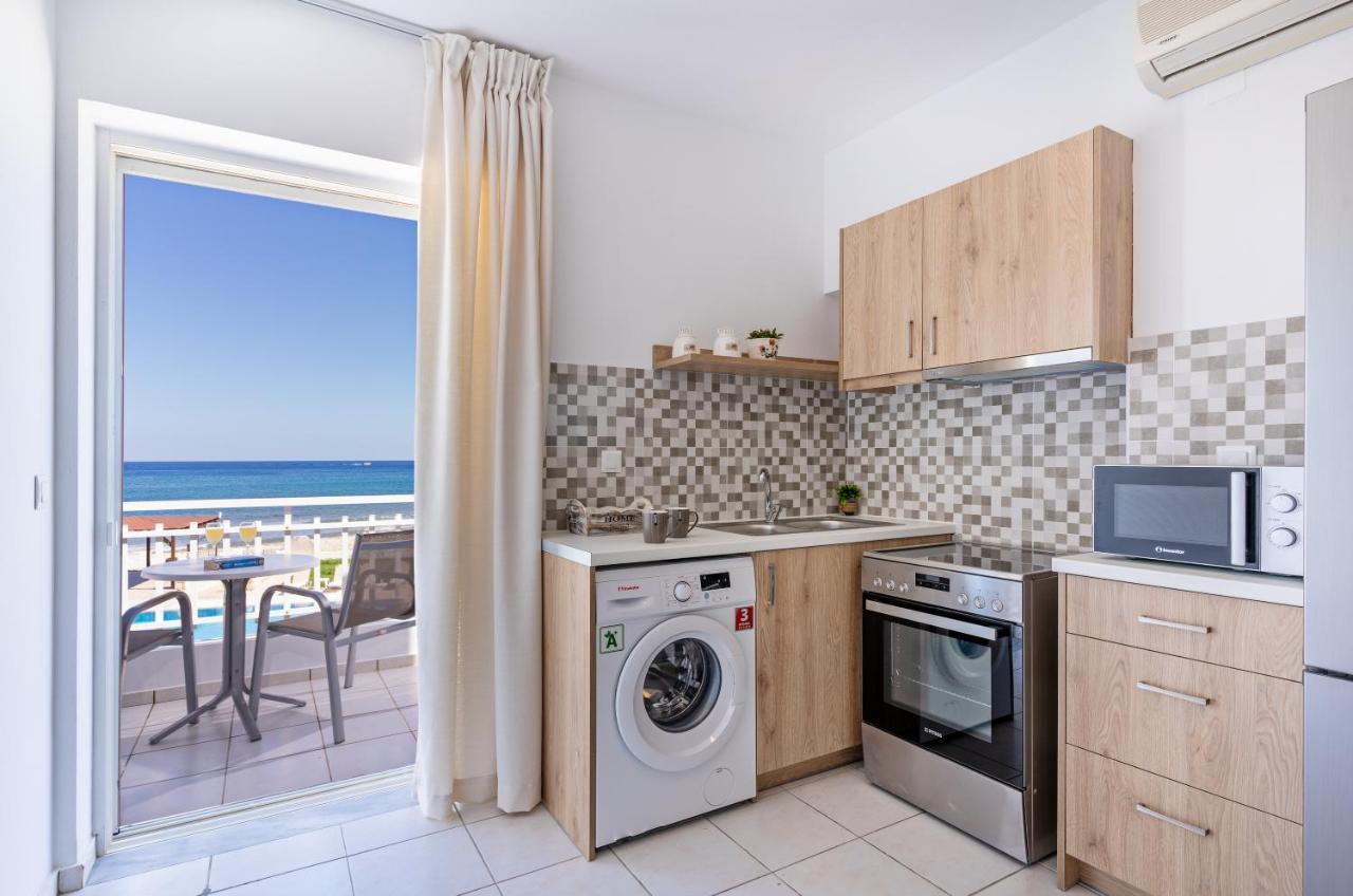 Azure Seaside Apts Magnisia ภายนอก รูปภาพ