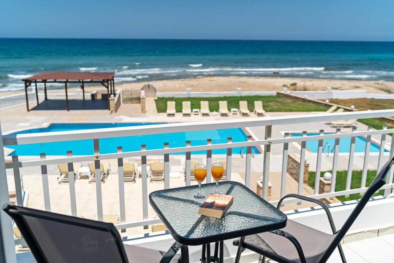 Azure Seaside Apts Magnisia ภายนอก รูปภาพ