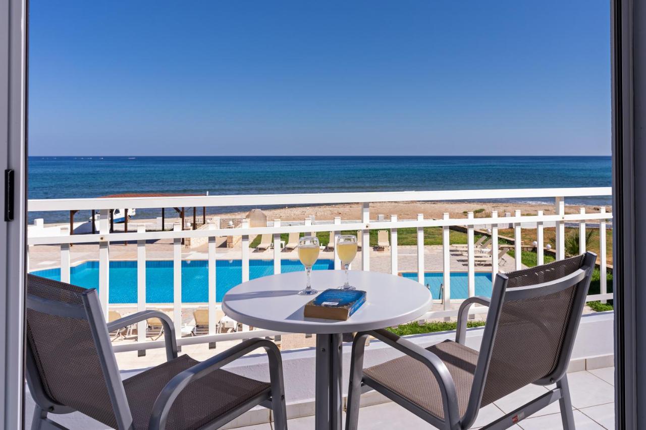 Azure Seaside Apts Magnisia ภายนอก รูปภาพ
