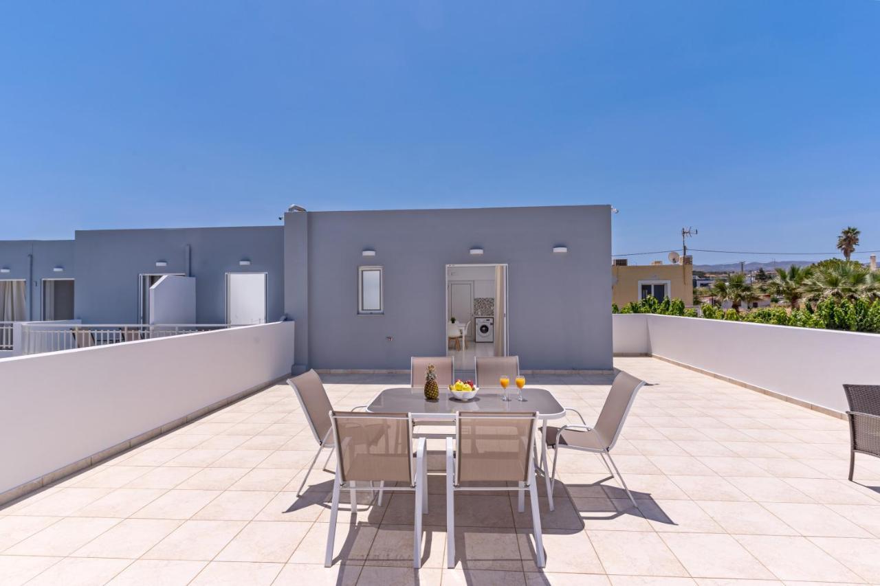 Azure Seaside Apts Magnisia ภายนอก รูปภาพ