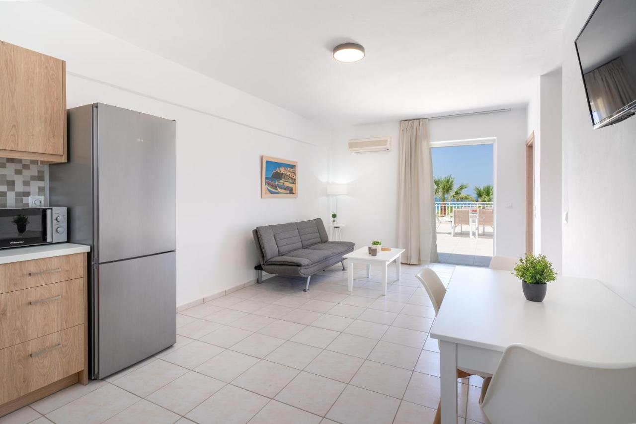 Azure Seaside Apts Magnisia ภายนอก รูปภาพ